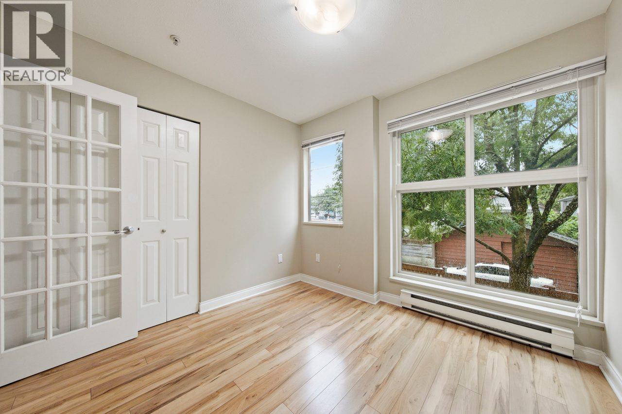 209 688 E 16TH AVENUE, Vancouver