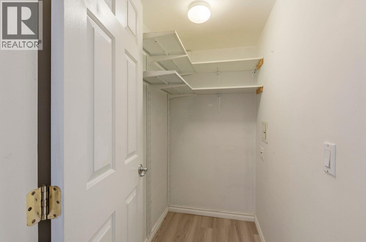 209 688 E 16TH AVENUE, Vancouver