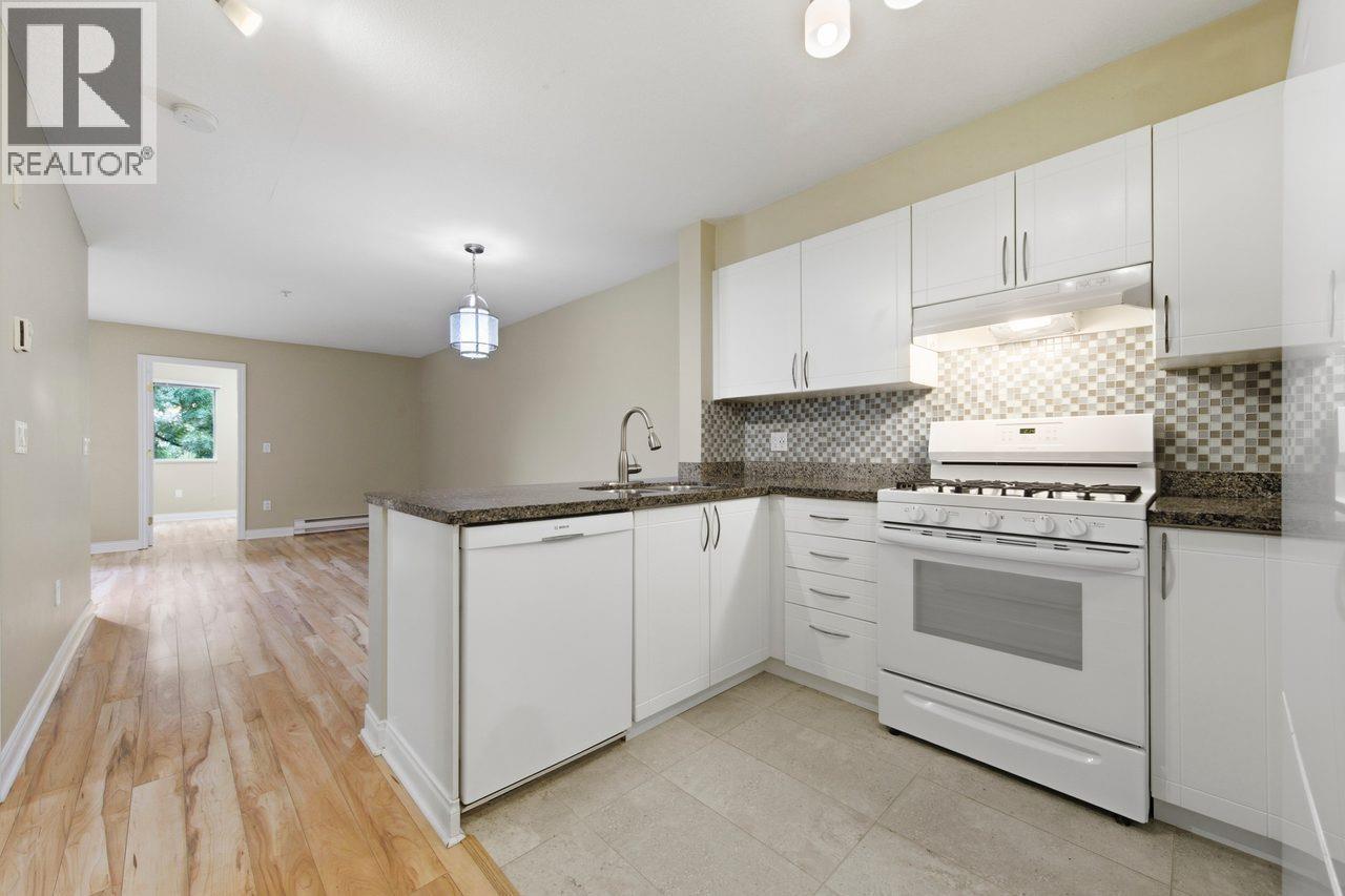 209 688 E 16TH AVENUE, Vancouver