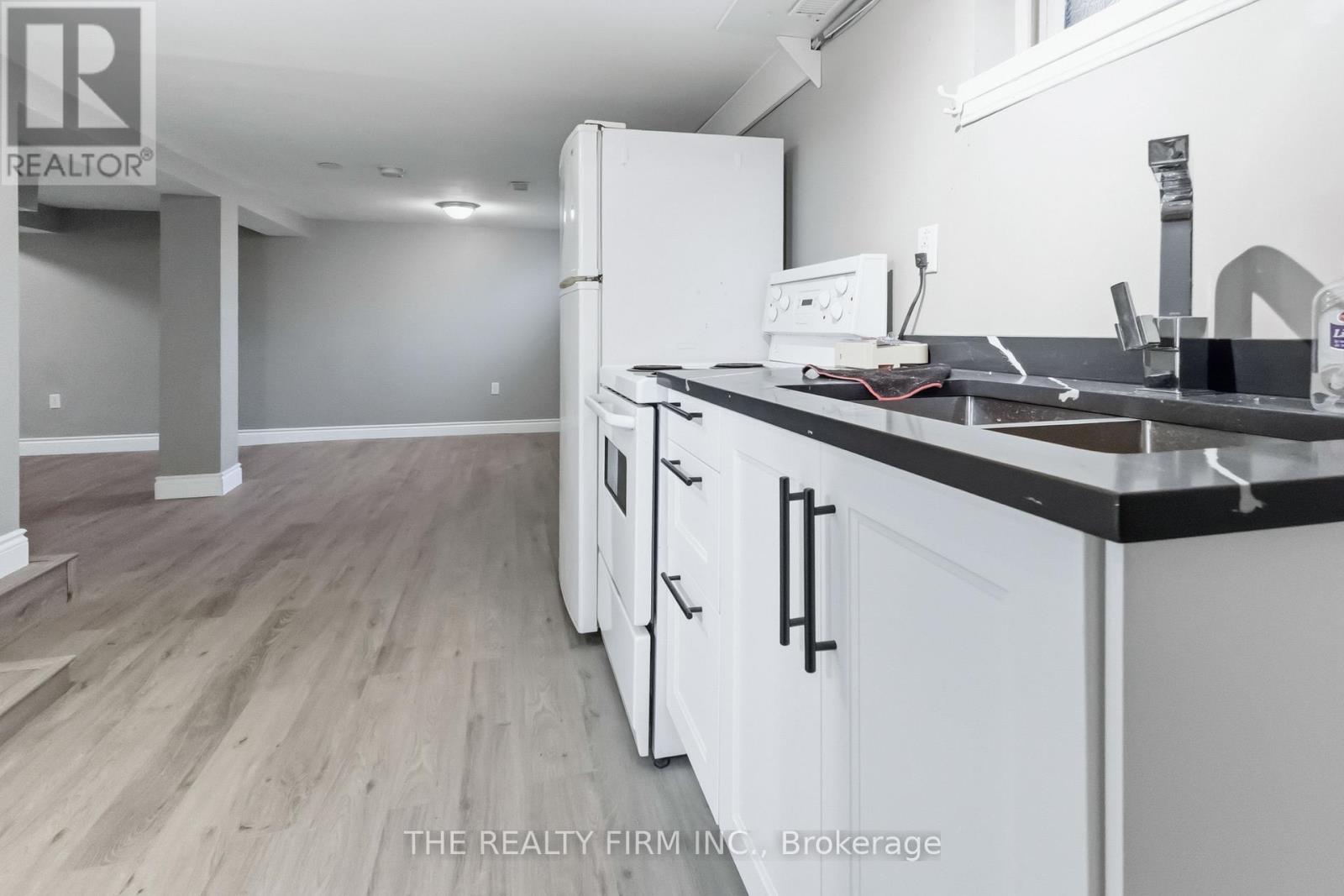 340 RIVERSIDE DRIVE - 39