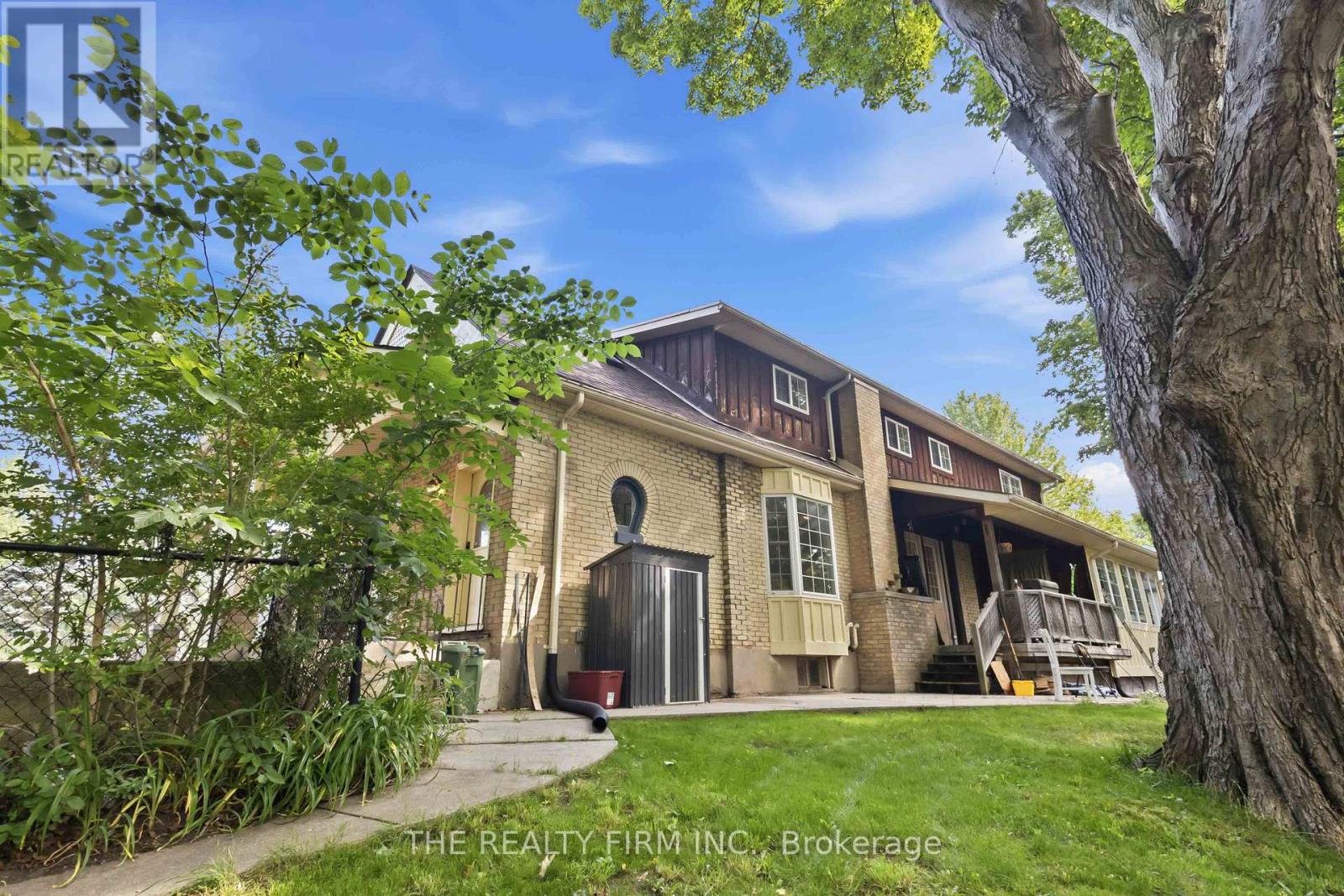340 RIVERSIDE DRIVE - 46