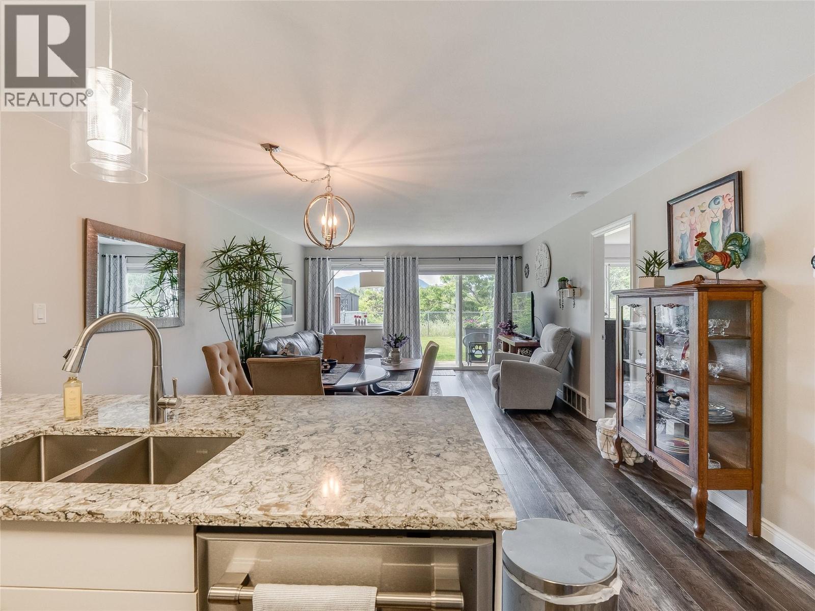 #15 1375 37th Street - 17