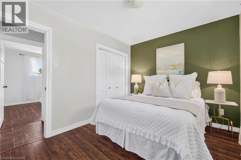 261 KING Street - 18