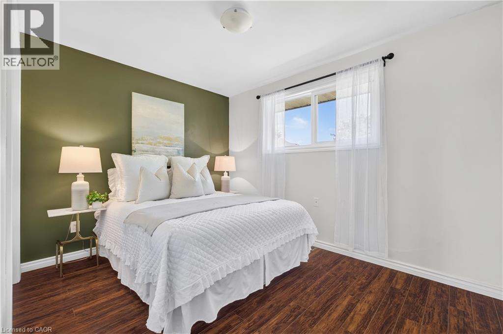 261 KING Street - 19