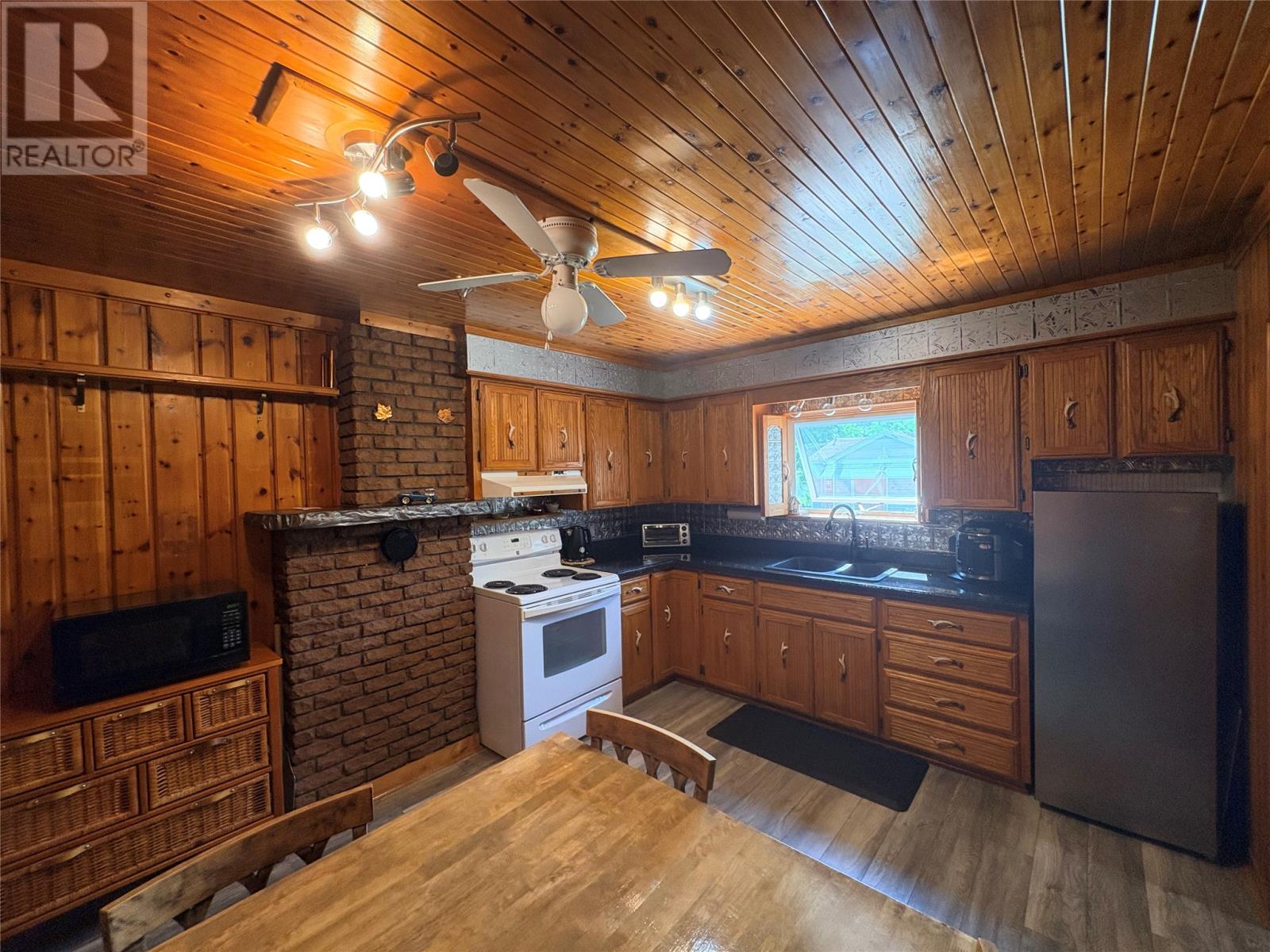 72 Bob Clark Drive - 10