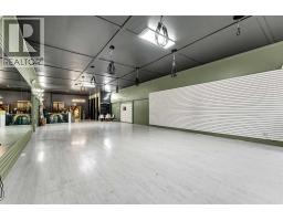 655 2 Street Se, Medicine Hat, AB T1A0C8 Photo 9