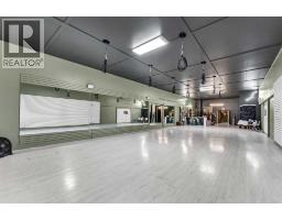 655 2 Street Se, Medicine Hat, AB T1A0C8 Photo 8