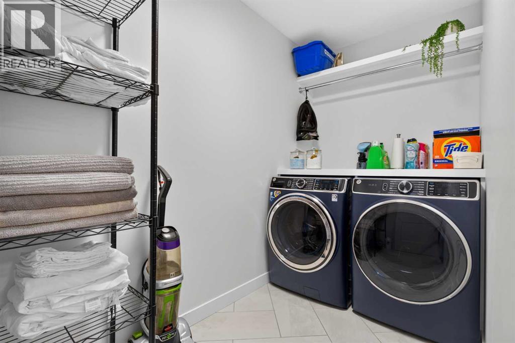 8213 121 Street - Image 31