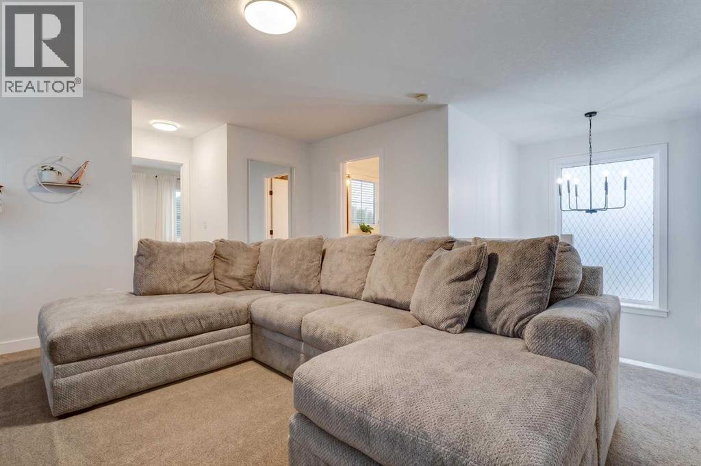 8213 121 Street - Image 21