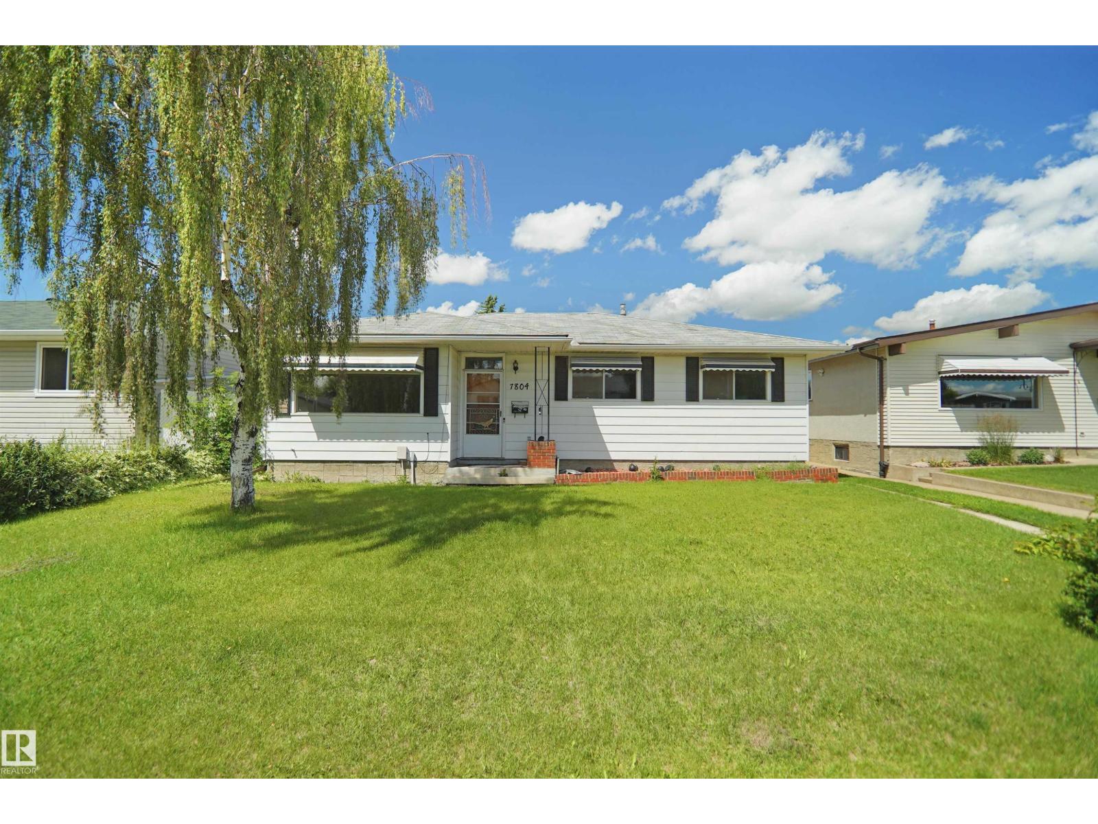 7804 143 AV NW - 1