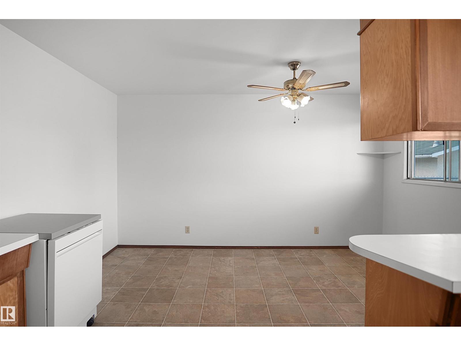 7804 143 AV NW - 15