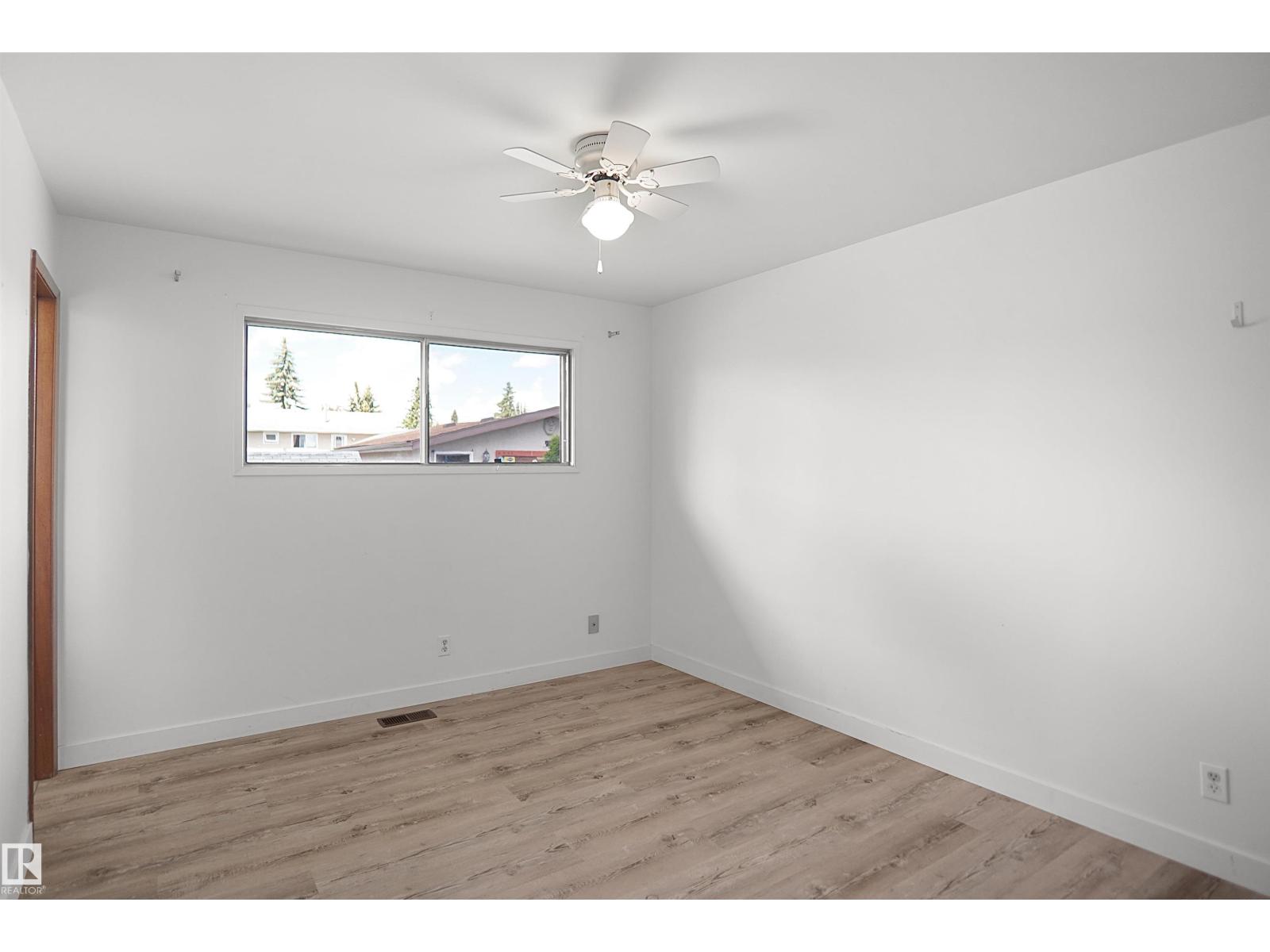 7804 143 AV NW - 20