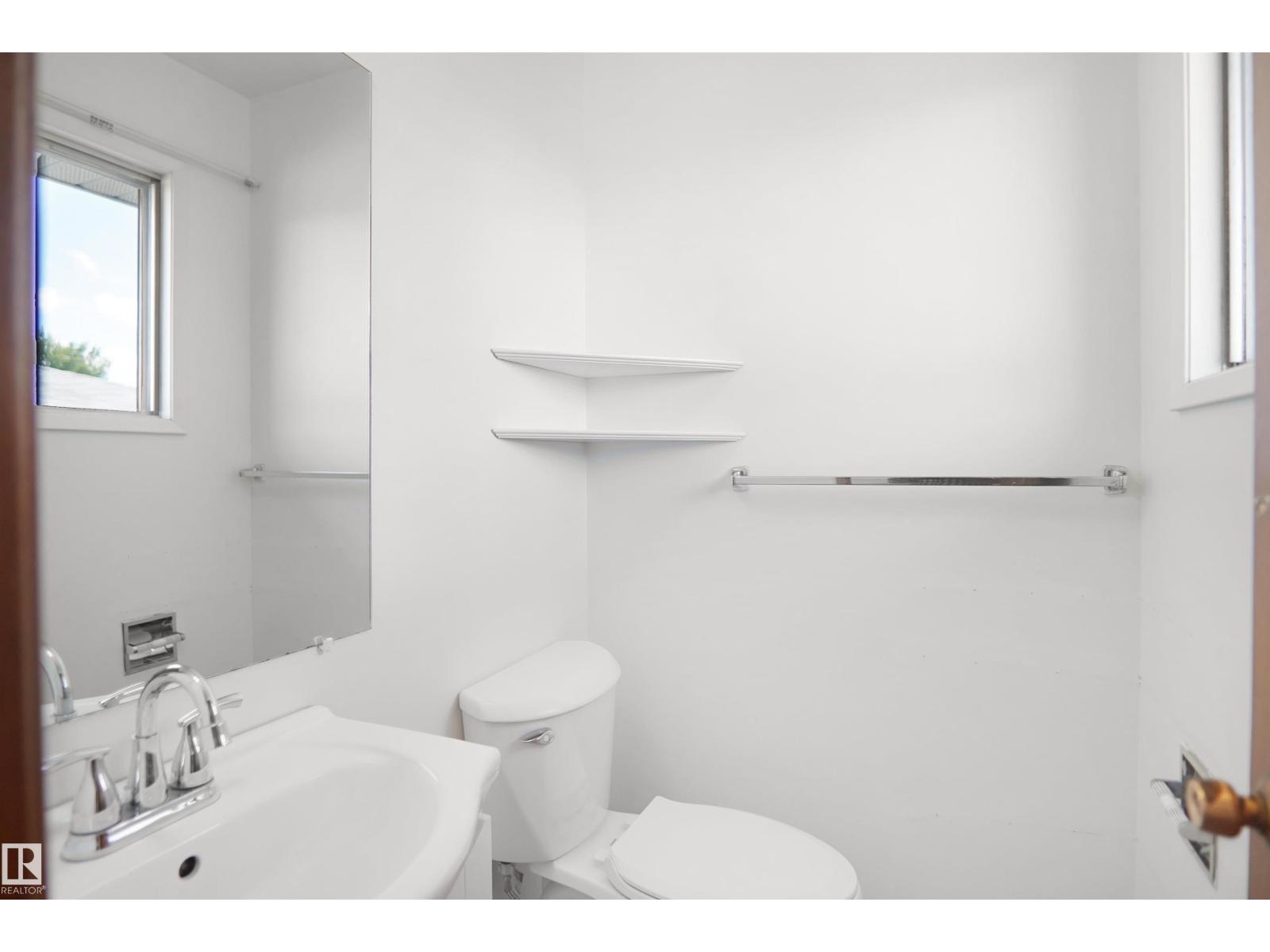 7804 143 AV NW - 22