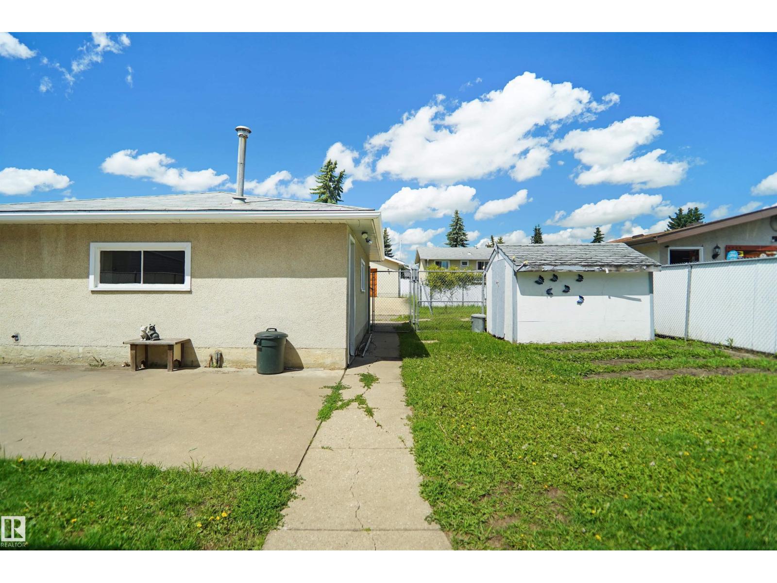 7804 143 AV NW - 41
