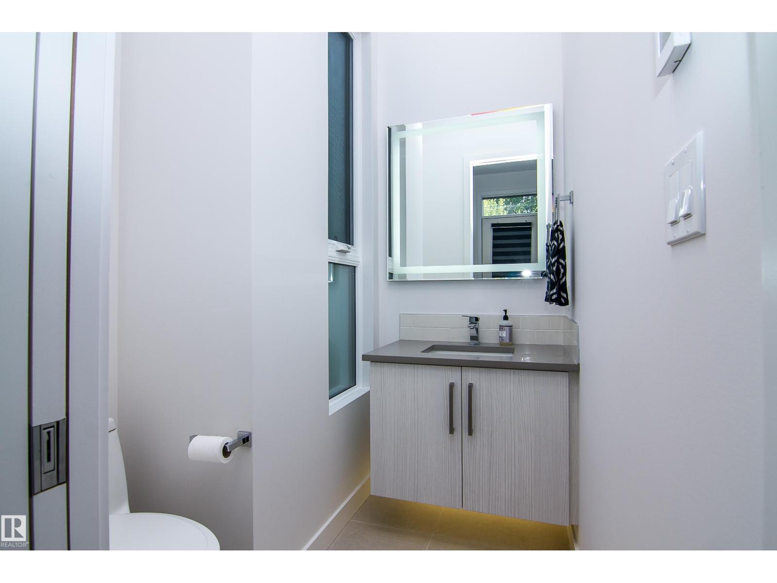 13218 102 Avenue NW - Photo 11
