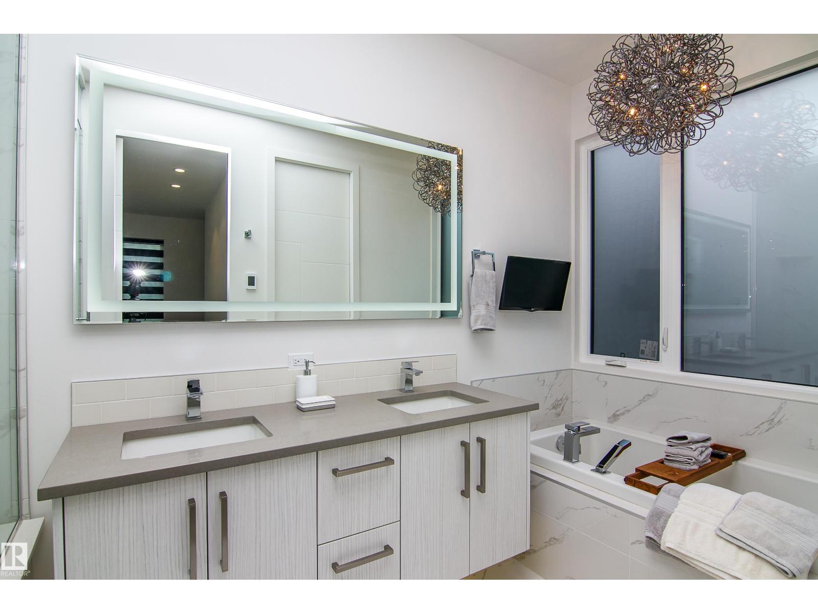 13218 102 Avenue NW - Photo 16