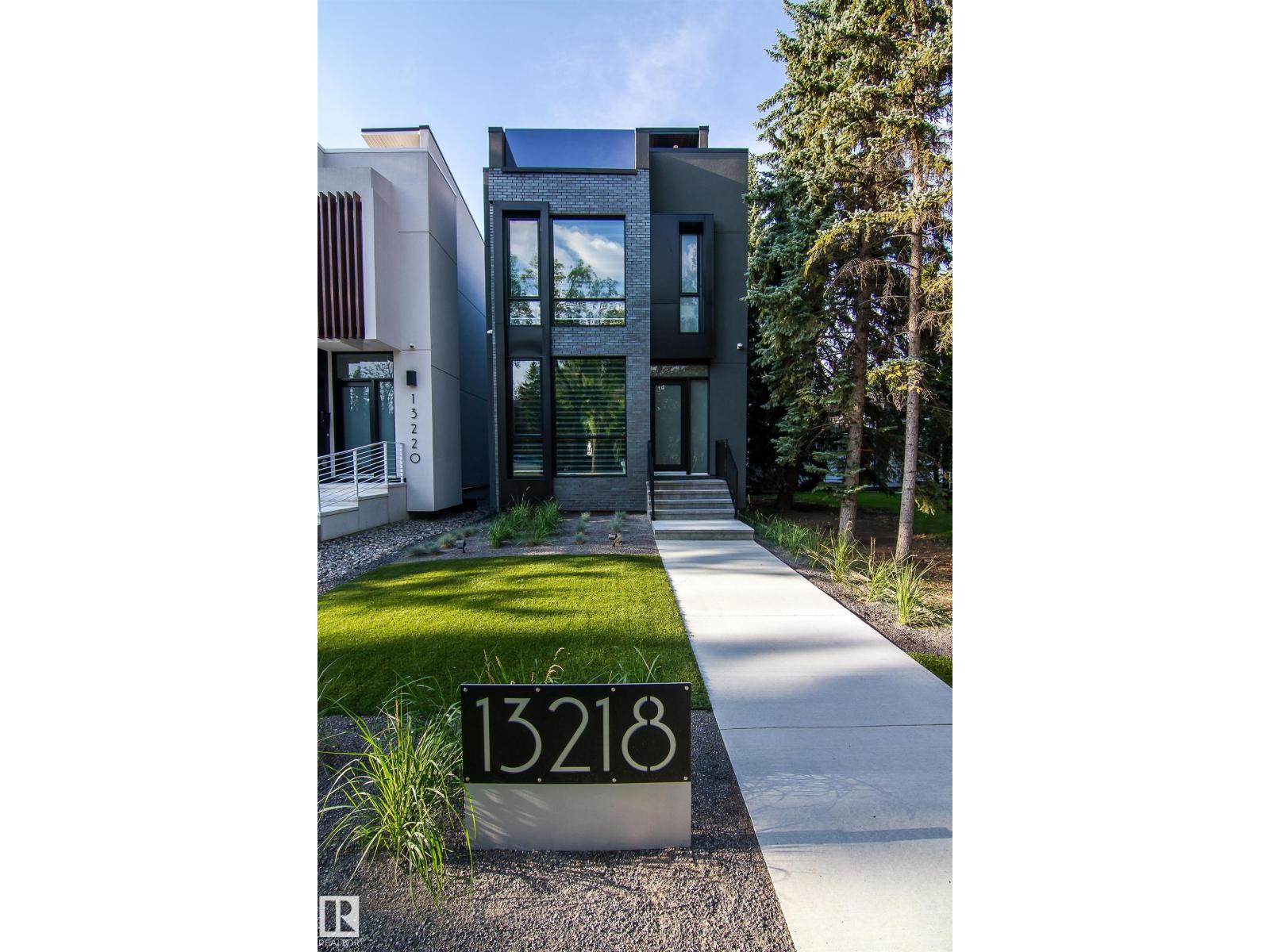 13218 102 Avenue NW - Photo 39