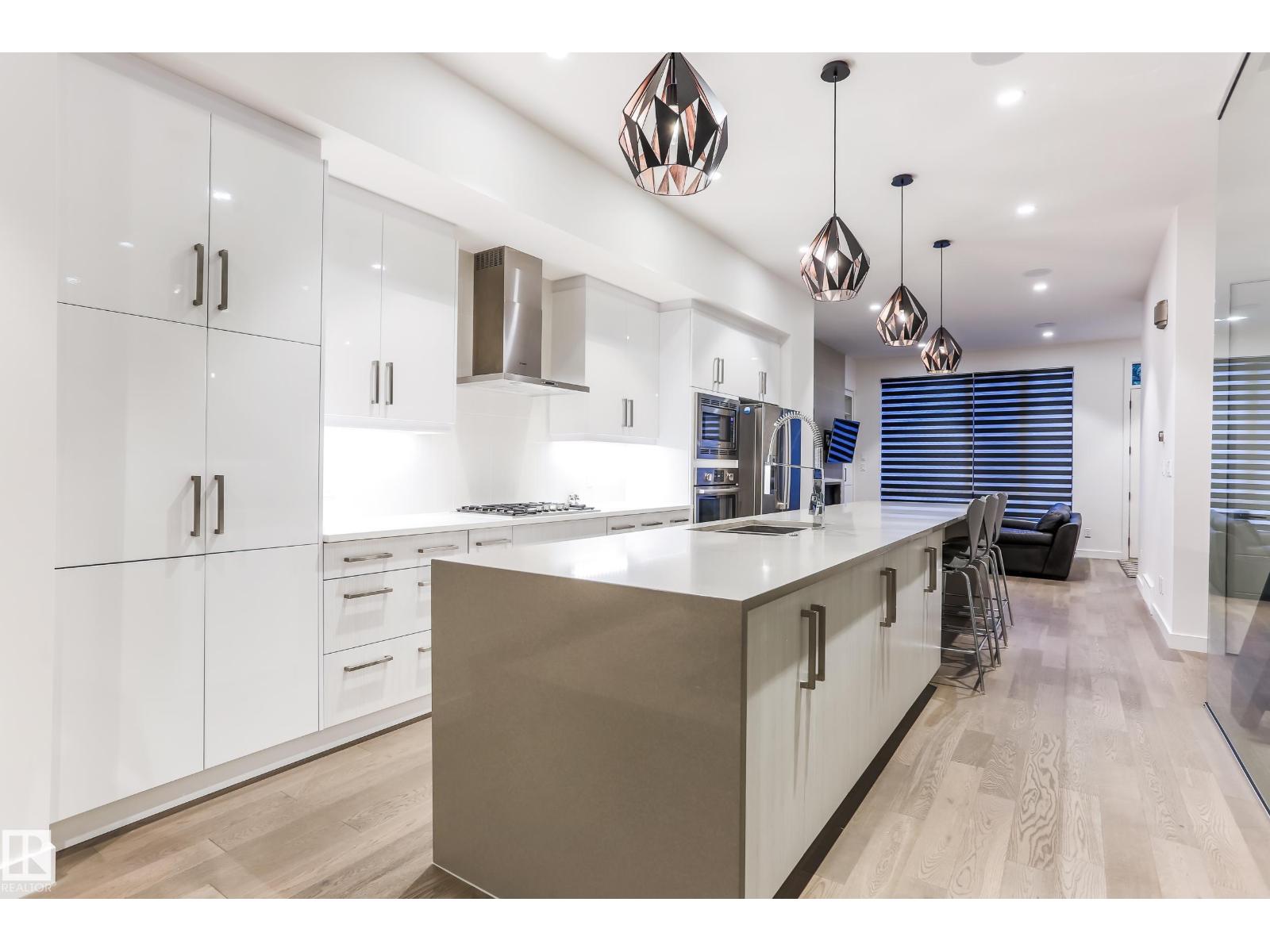 13218 102 Avenue NW - Photo 6