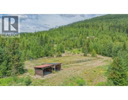 Family room - 1309 Eagle Ridge Road, Lumby, BC V0E2G4 Photo 12