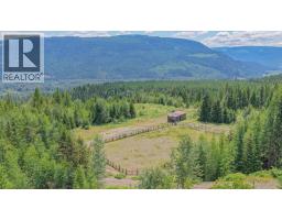 Bedroom - 1309 Eagle Ridge Road, Lumby, BC V0E2G4 Photo 13