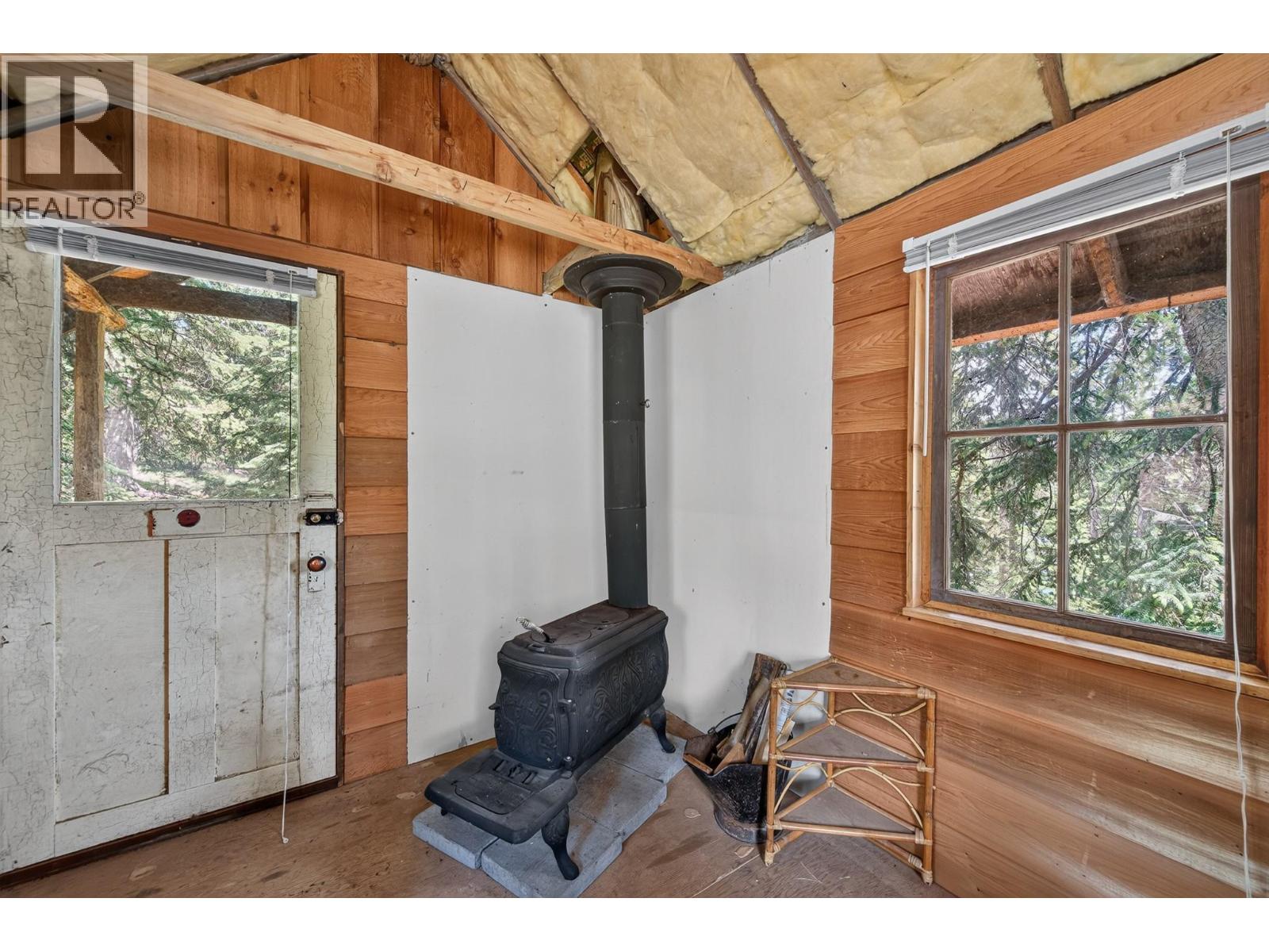 4864 PASKA LAKE Road - 18