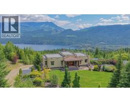 Primary Bedroom - 1309 Eagle Ridge Road, Lumby, BC V0E2G4 Photo 6