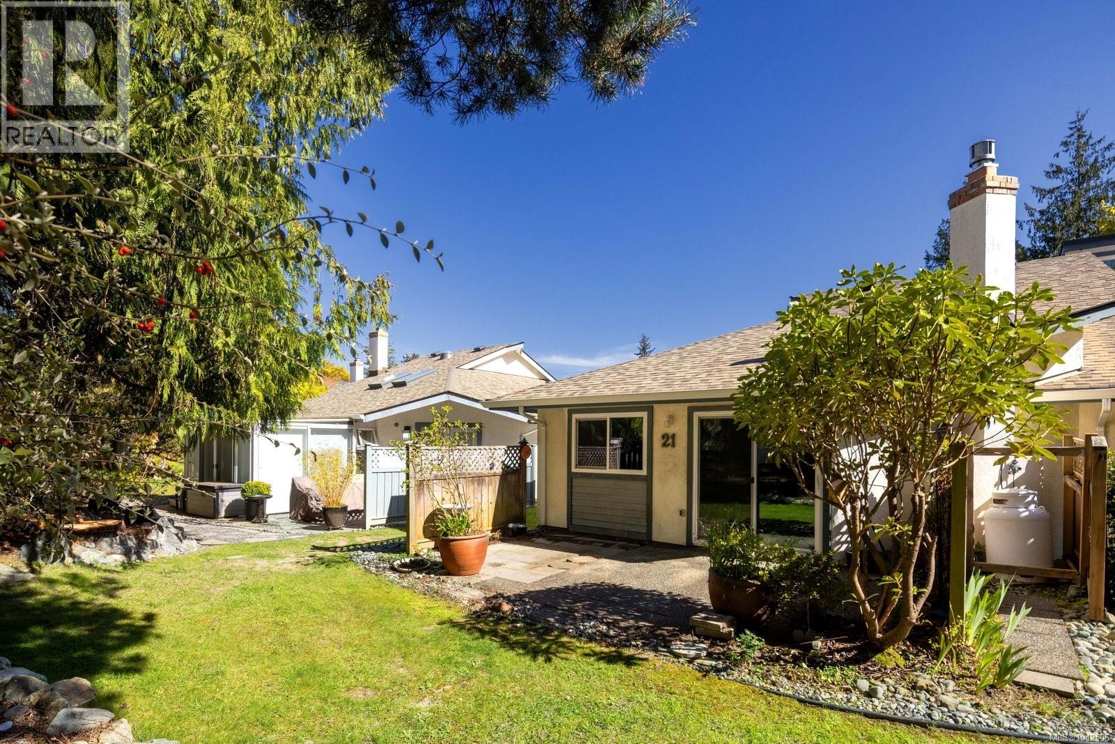 #21 5156 Cordova Bay Rd - 20