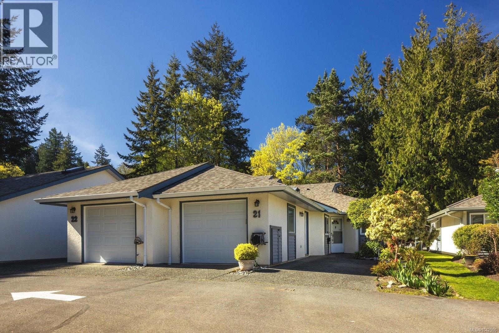 #21 5156 Cordova Bay Rd - 26