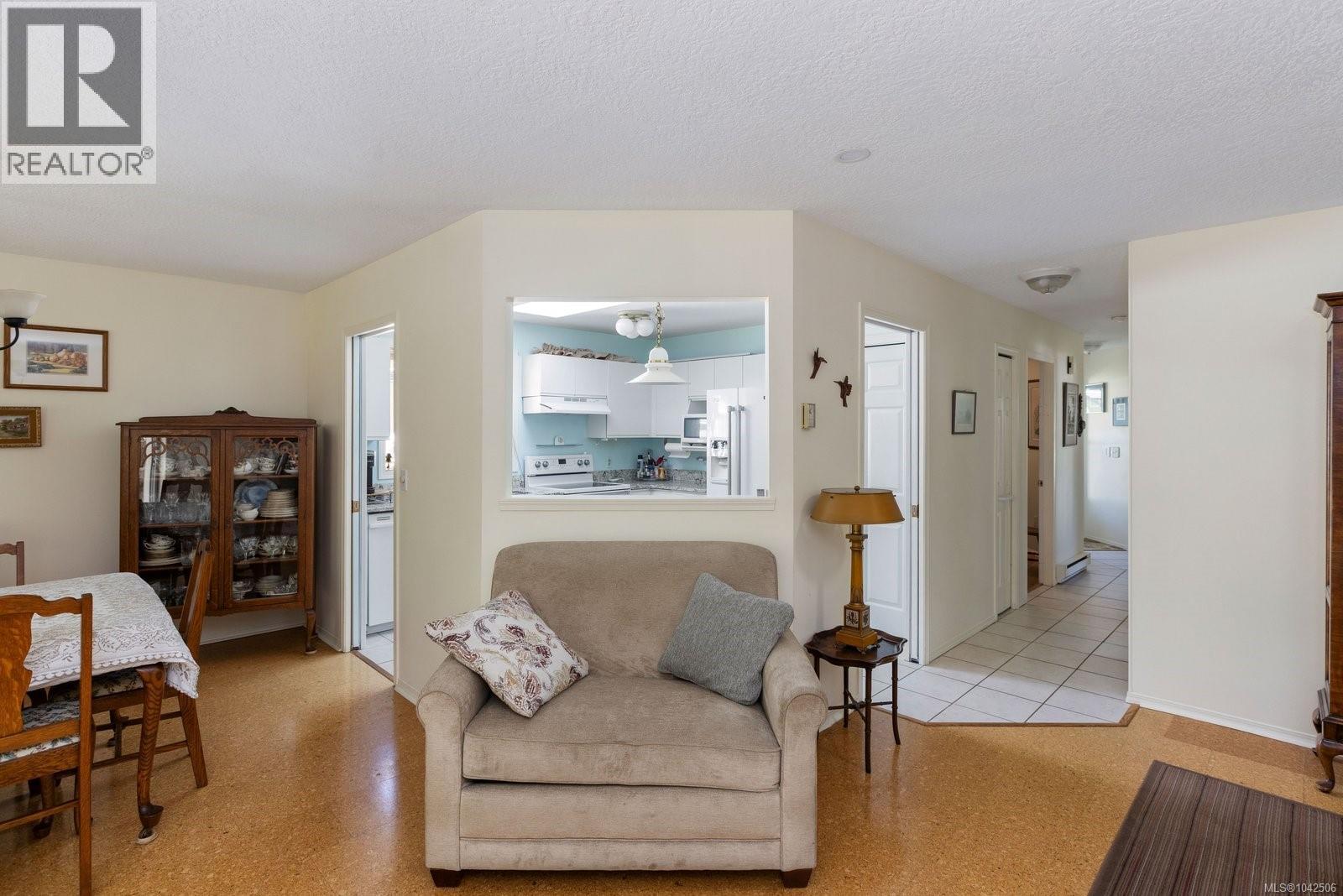 #21 5156 Cordova Bay Rd - 5