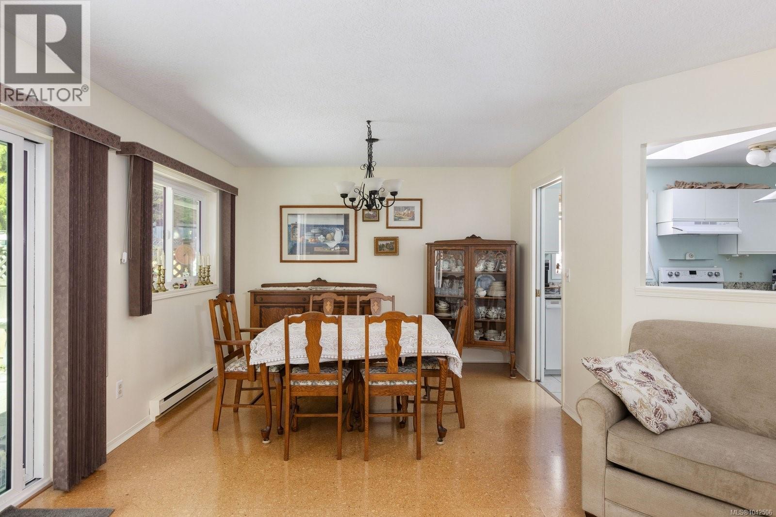 #21 5156 Cordova Bay Rd - 9