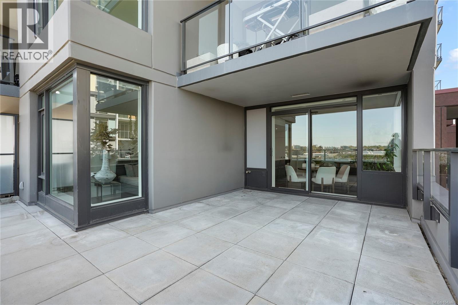 #201 369 Tyee Rd - 26