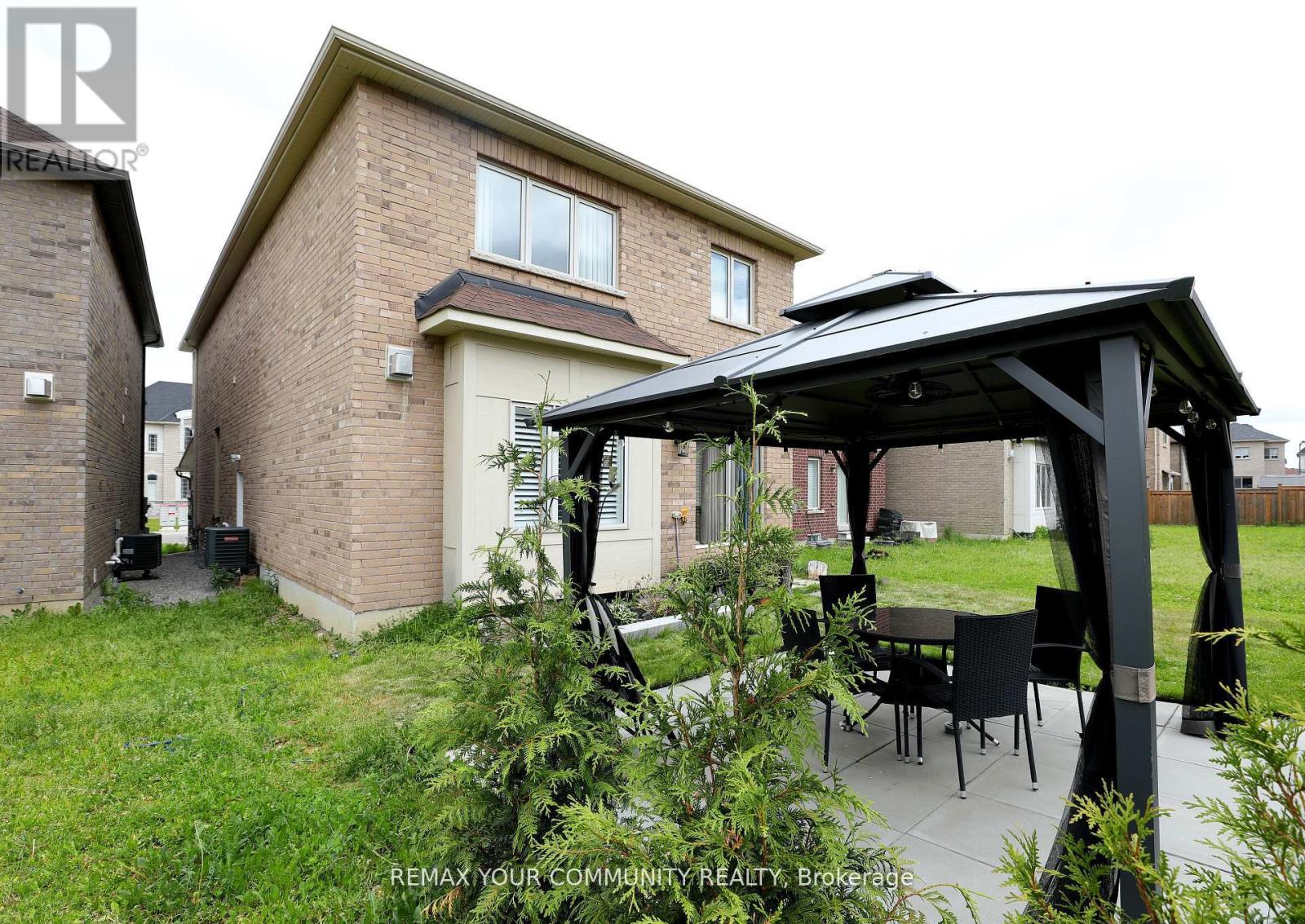 39 KAVANAGH AVENUE - 33