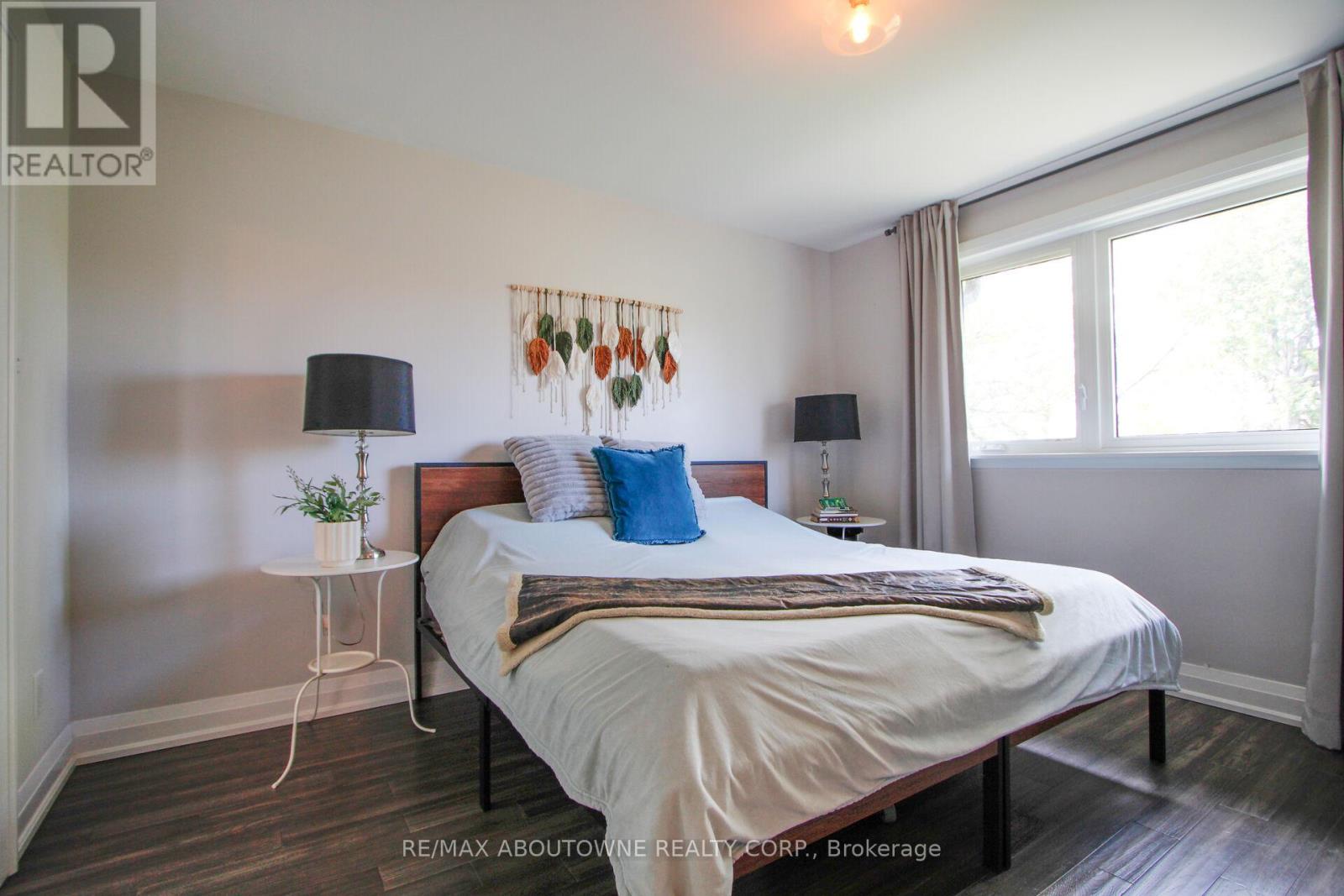 3302 CARDROSS ROAD - 17