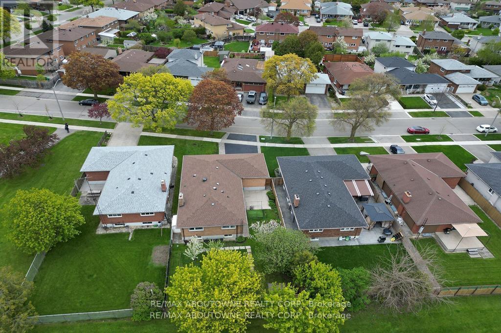 3302 CARDROSS ROAD - 48