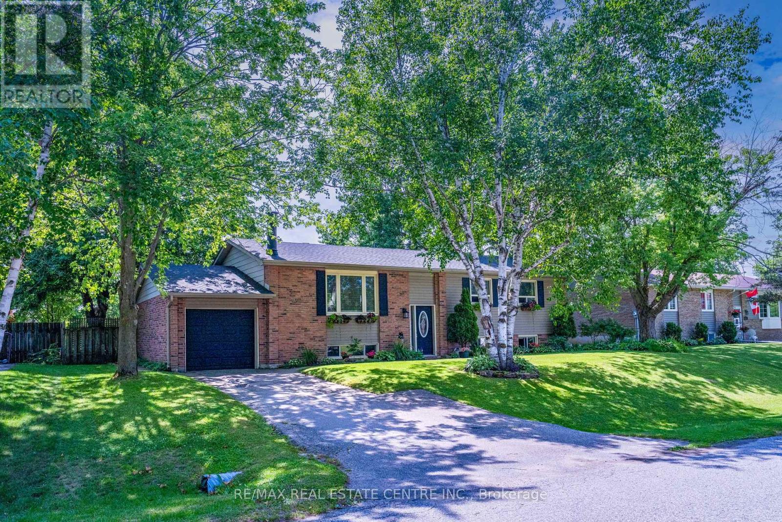 13 DOUGLAS CRESCENT - 2