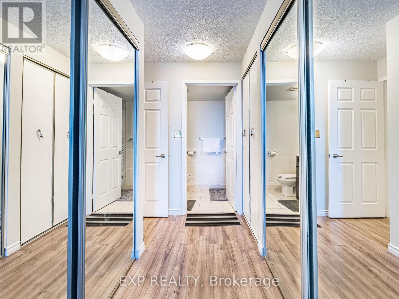 #907 25 AGNES STREET - 16