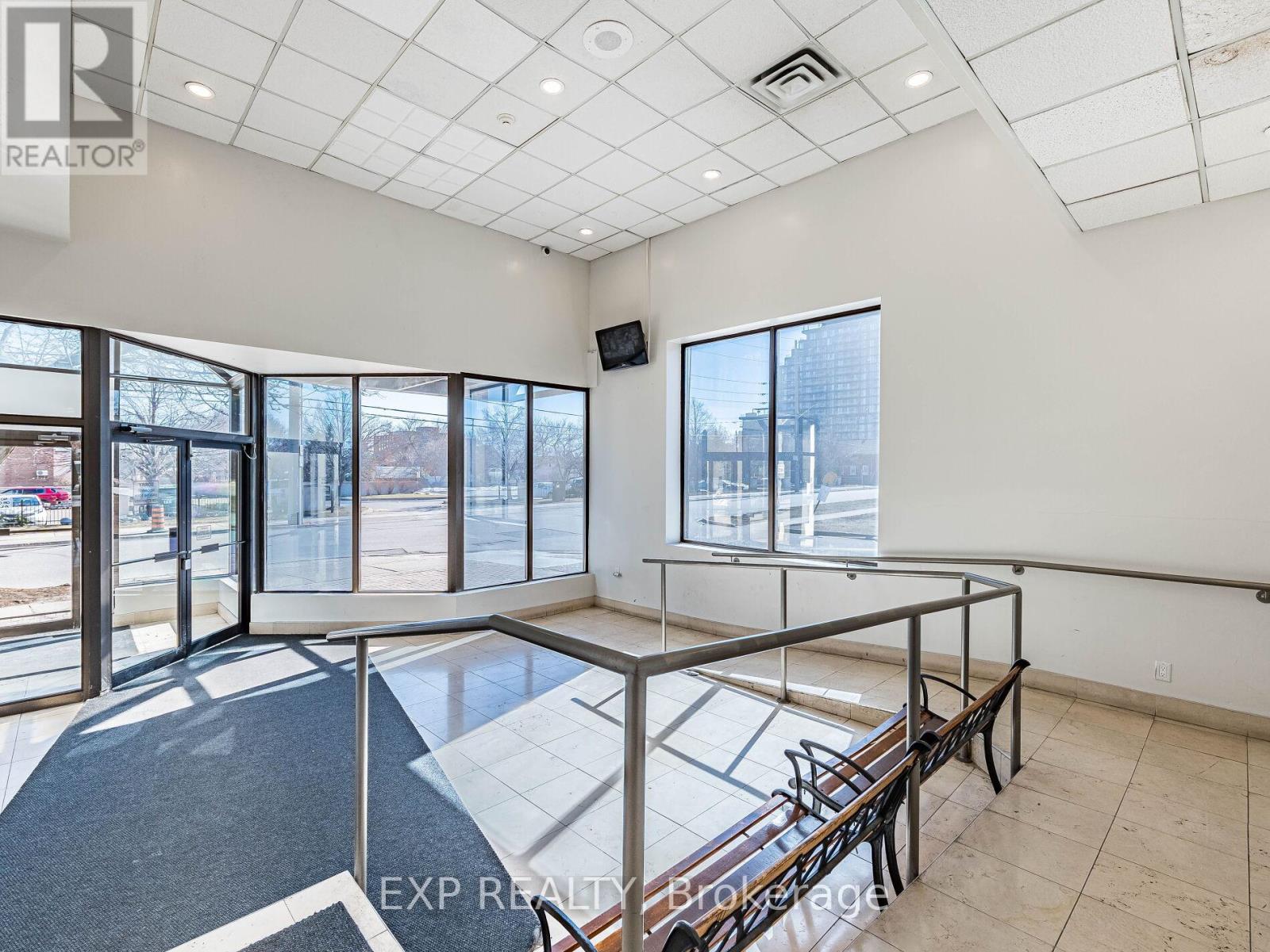 #907 25 AGNES STREET - 2