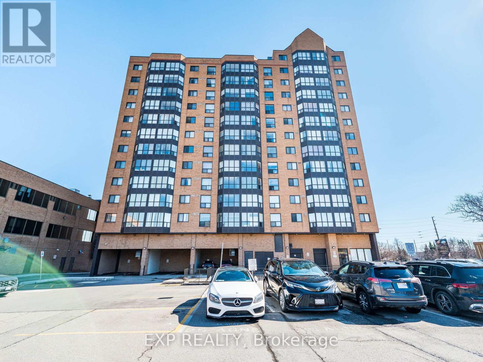 #907 25 AGNES STREET - 21
