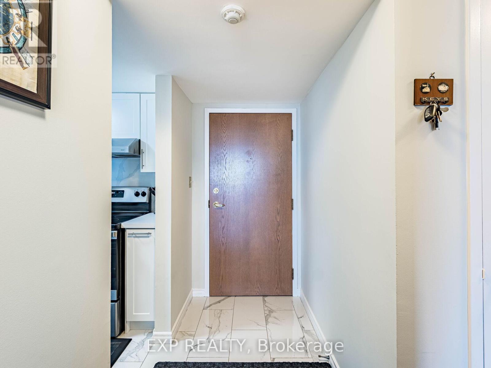 #907 25 AGNES STREET - 6