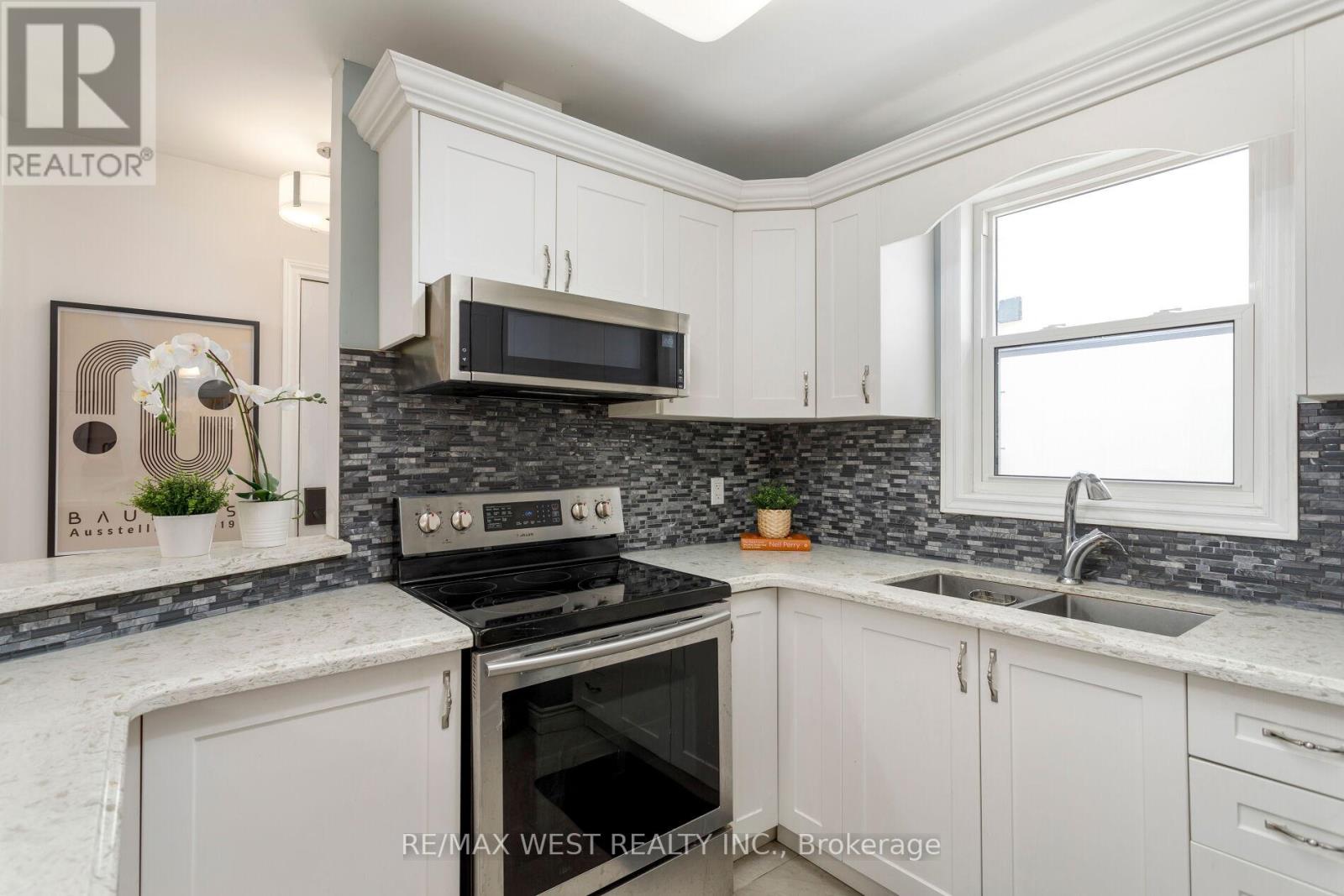 42 STEPHEN DRIVE - Image 12