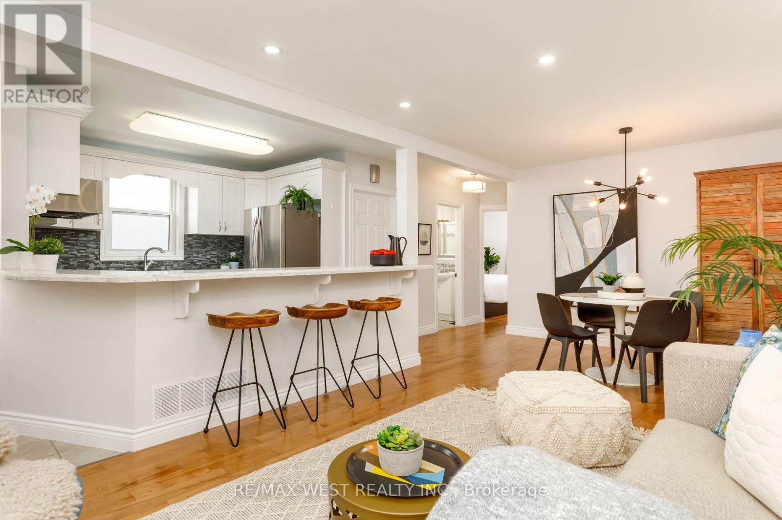 42 STEPHEN DRIVE - Image 15
