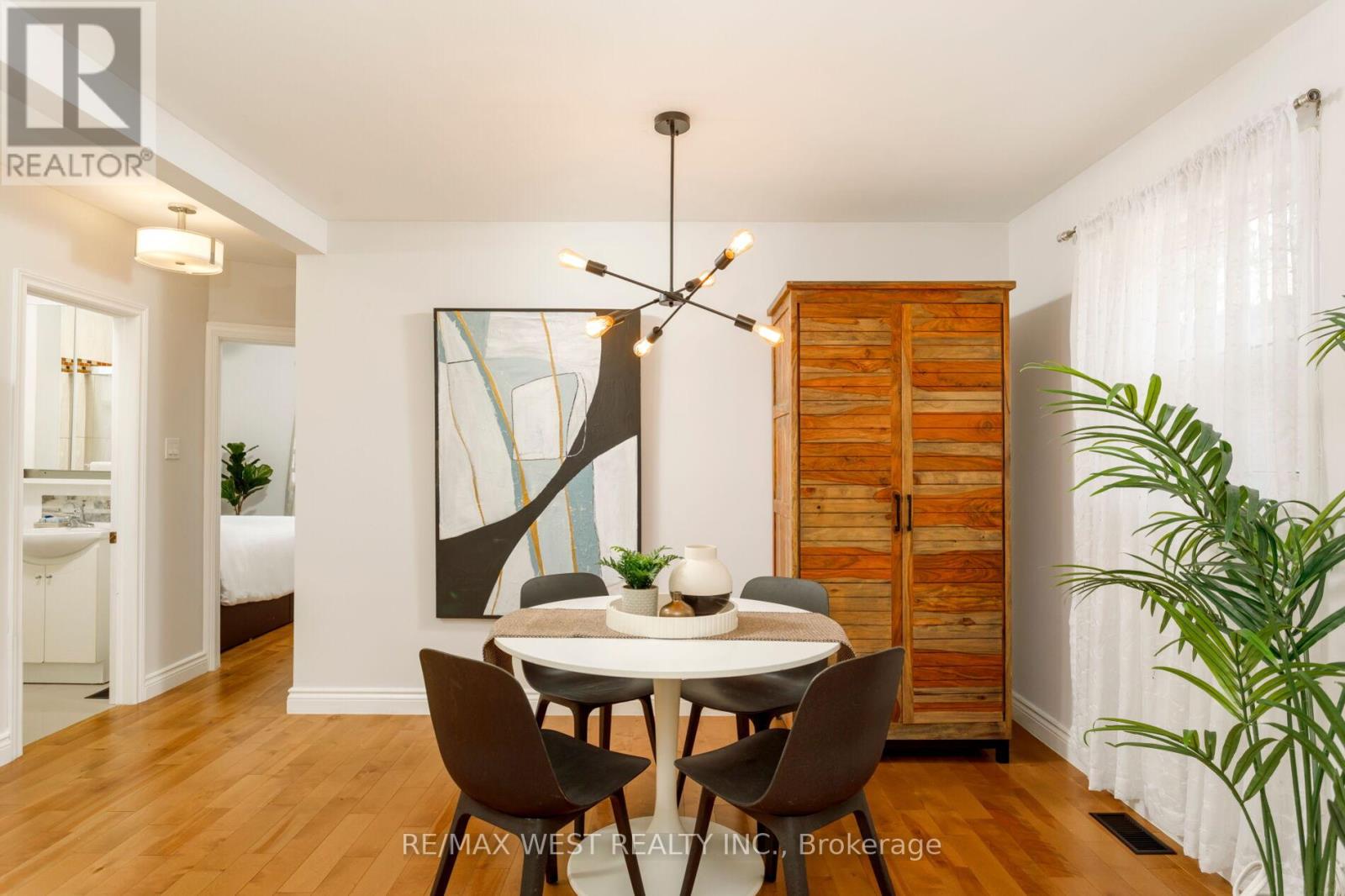 42 STEPHEN DRIVE - Image 17