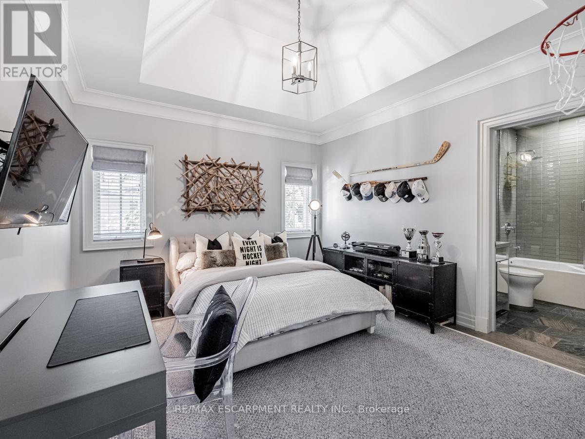 393 MAPLE GROVE DRIVE - 35