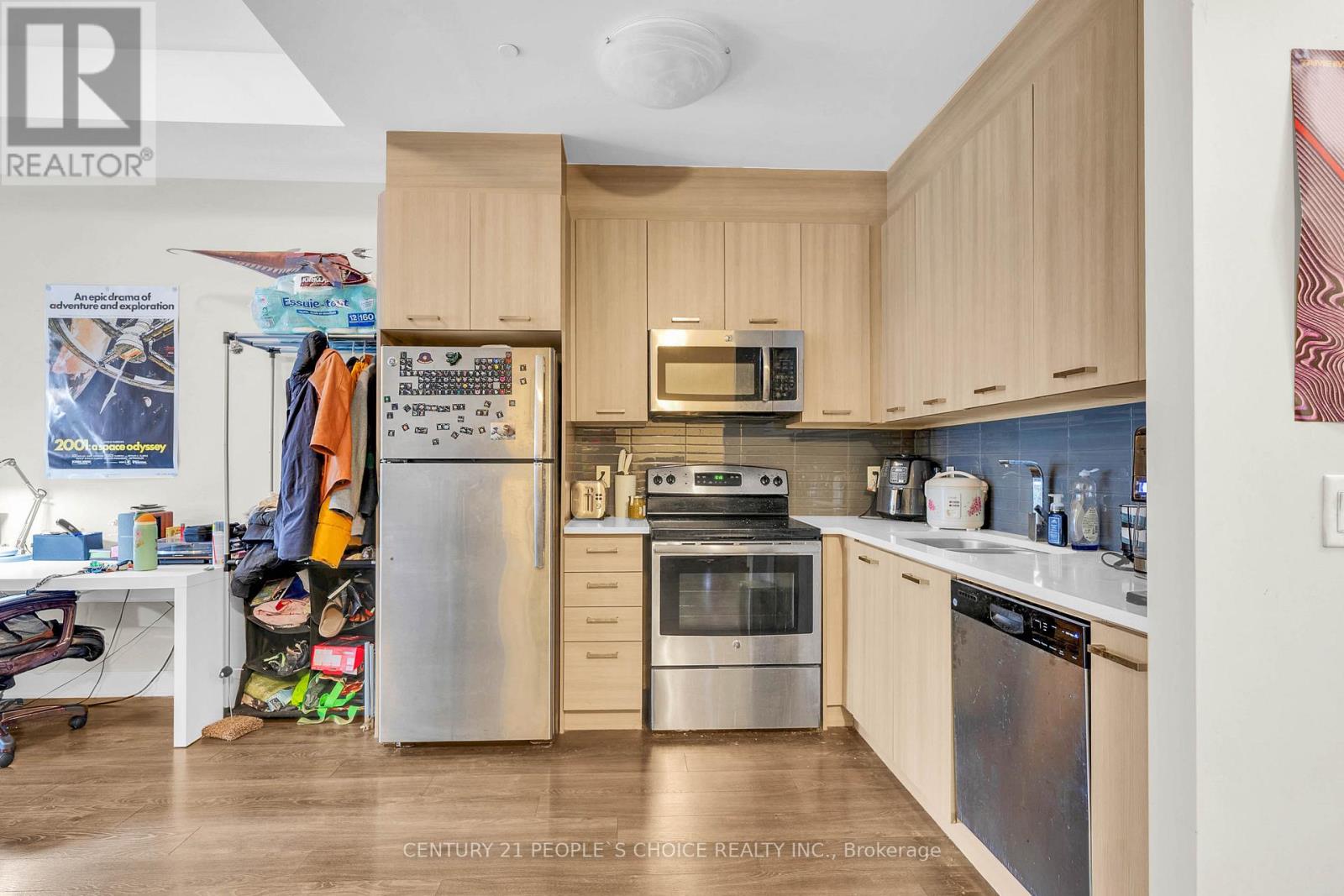 #514 150 MAIN STREET W - 14