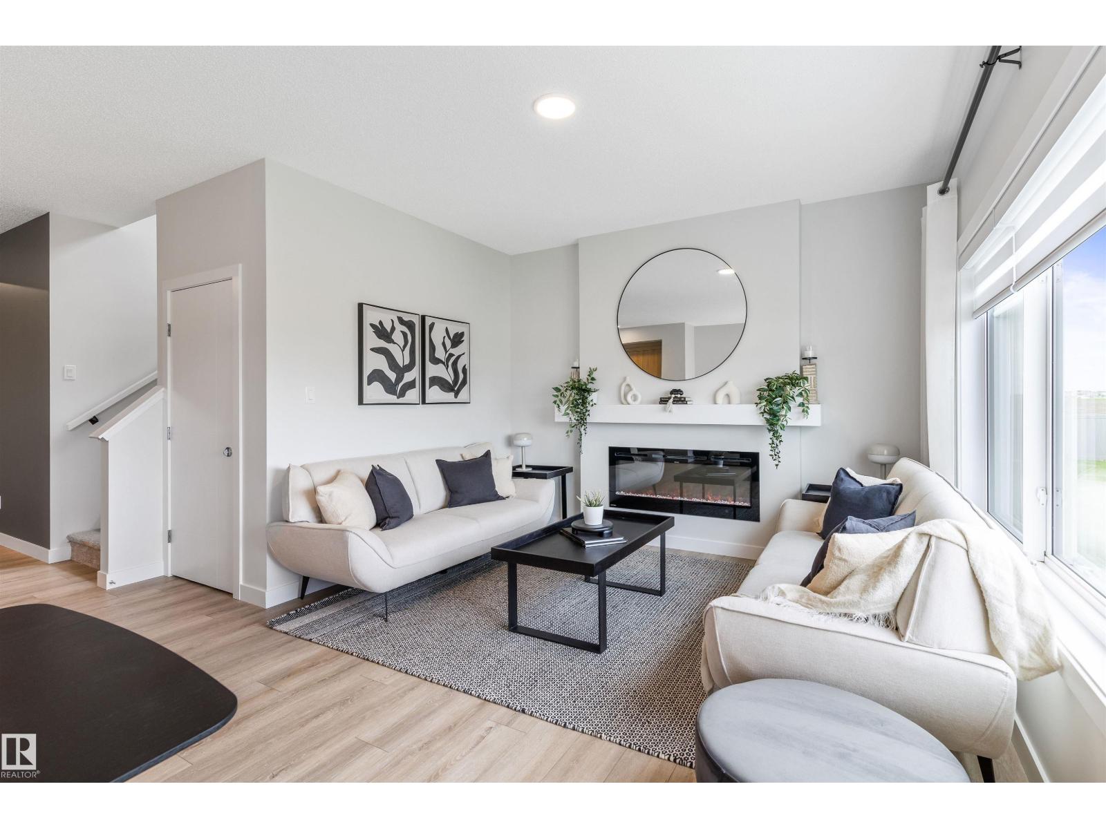 784 Bank DR - 1