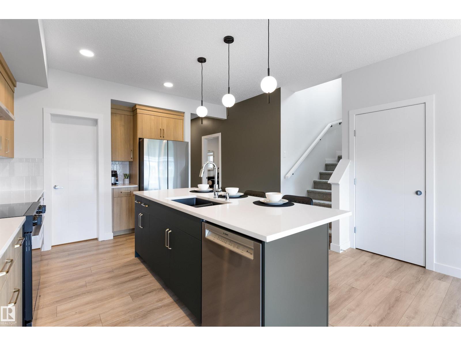 784 Bank DR - 13
