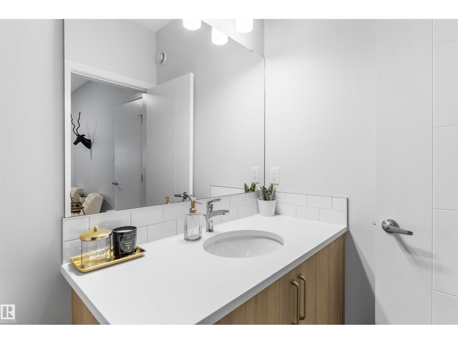 784 Bank DR - 38