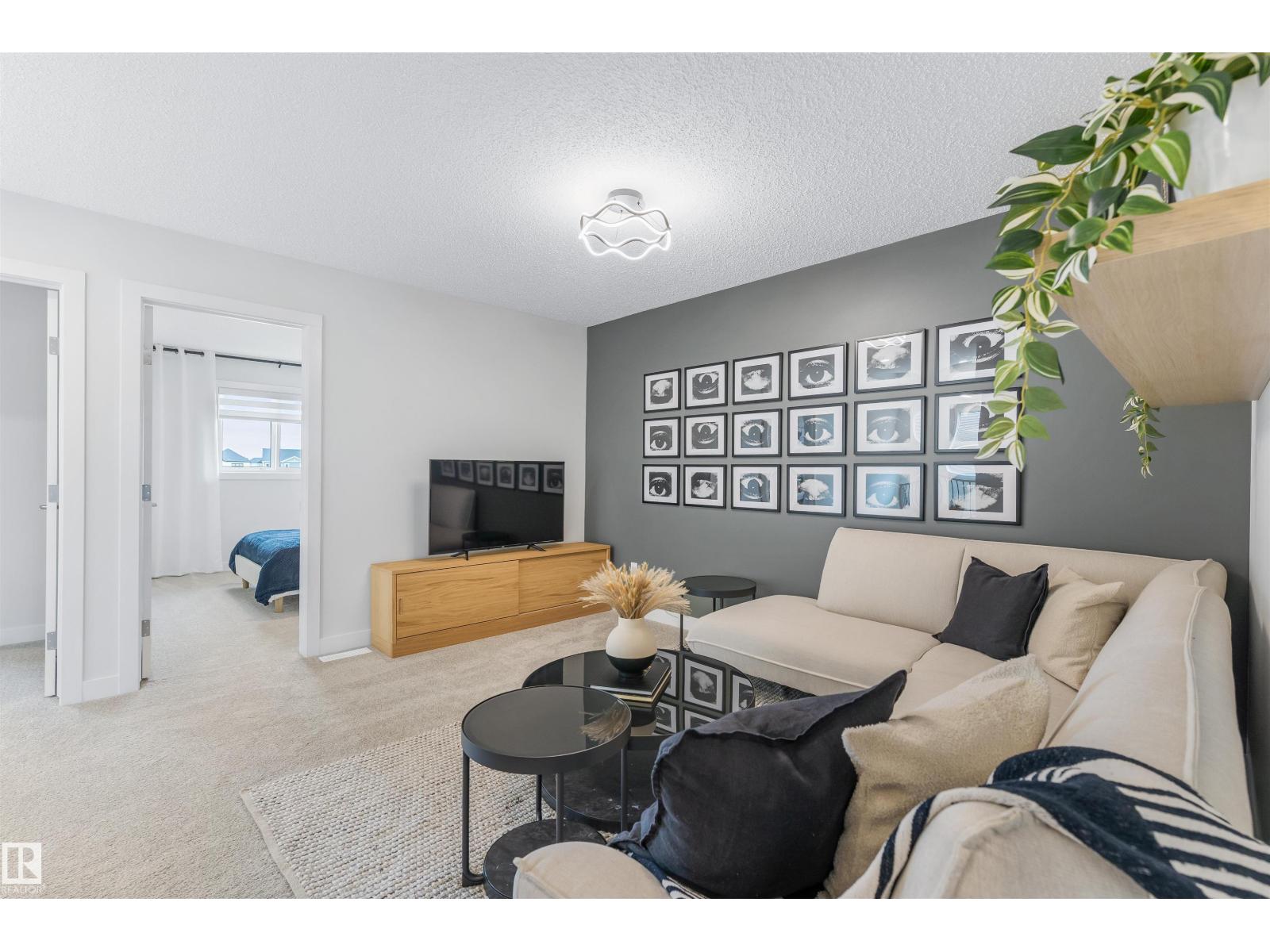 784 Bank DR - 45
