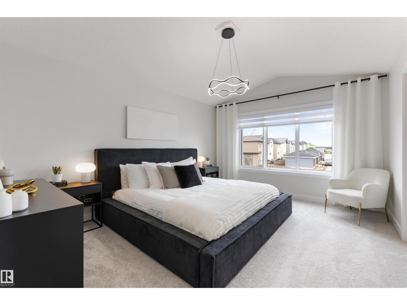 784 Bank DR - 48