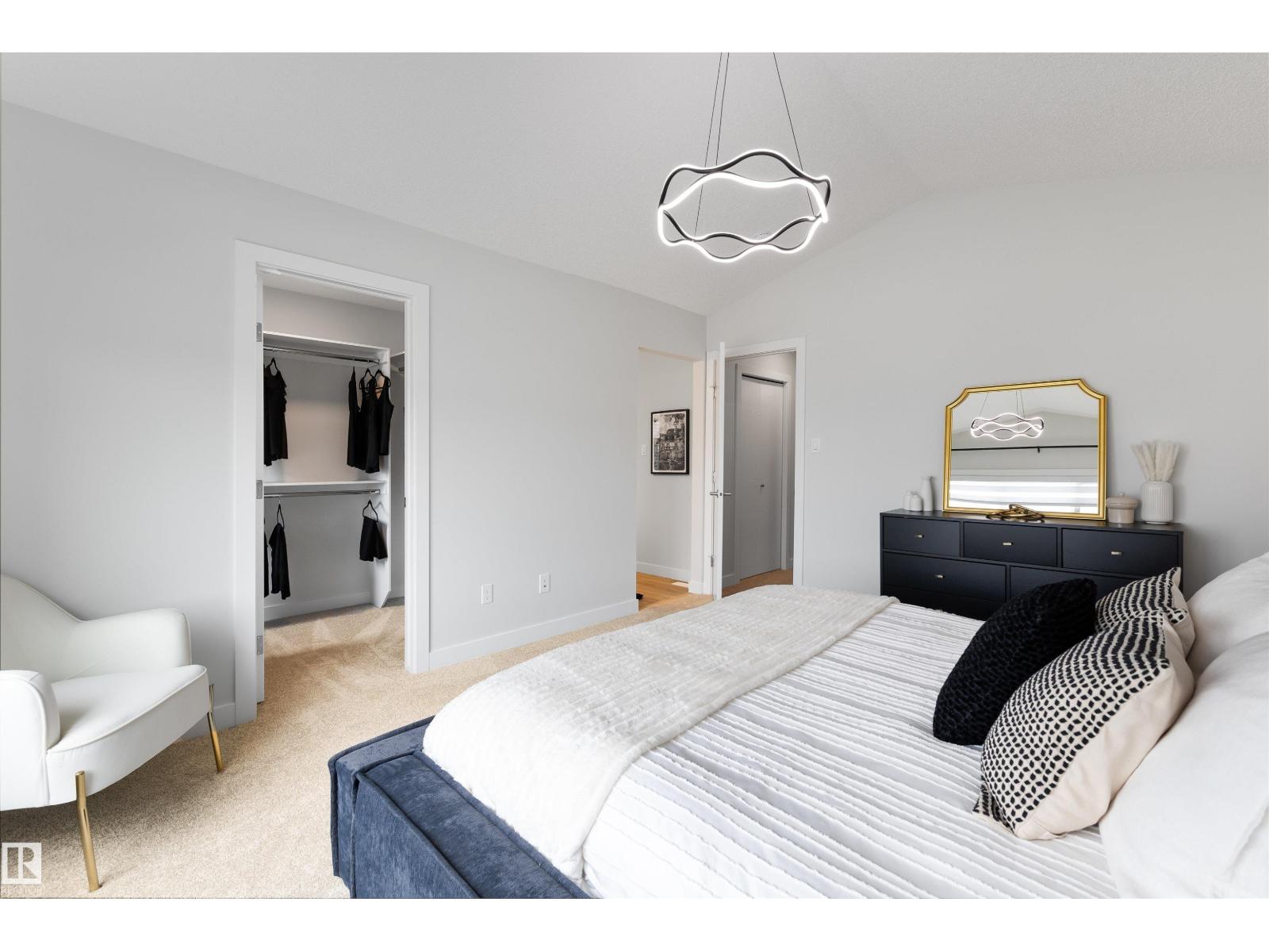 784 Bank DR - 50